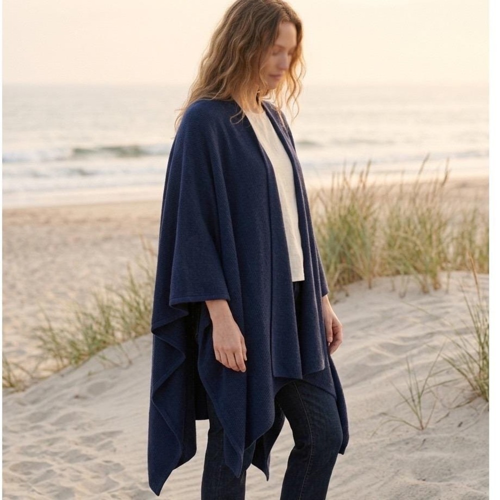 Peruvian Soul Alpaca Navy Knit Shawl Wrap Poncho Cape Ruana w/ Horn Toggle Pin - Picture 3 of 16